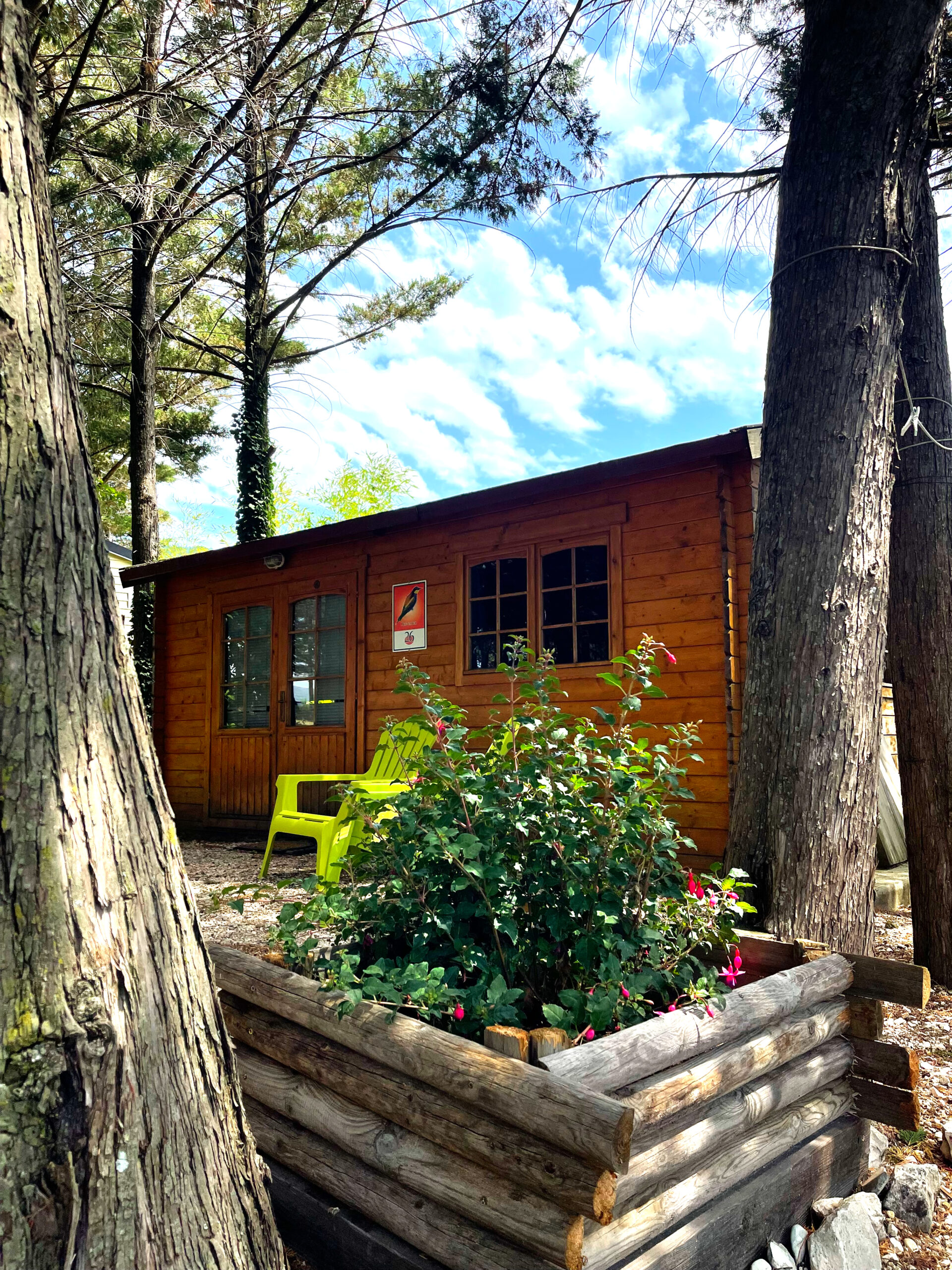 camping matin calme village medieval vesc dieulefit